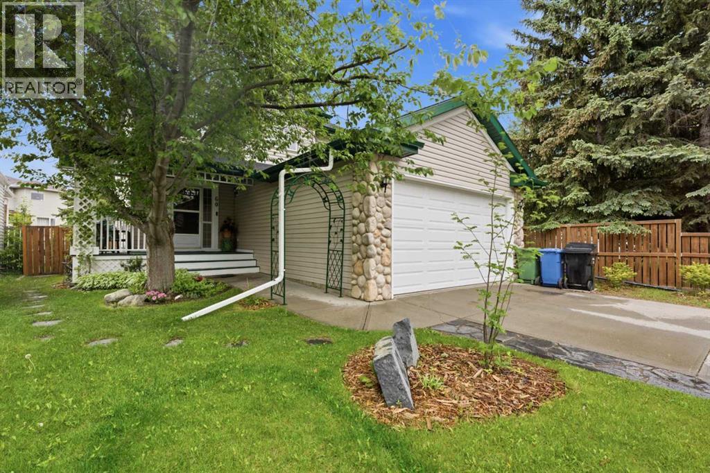 60 Chaparral Way Se, Calgary, Alberta T2X 3K6 - Photo 2 - A2318767