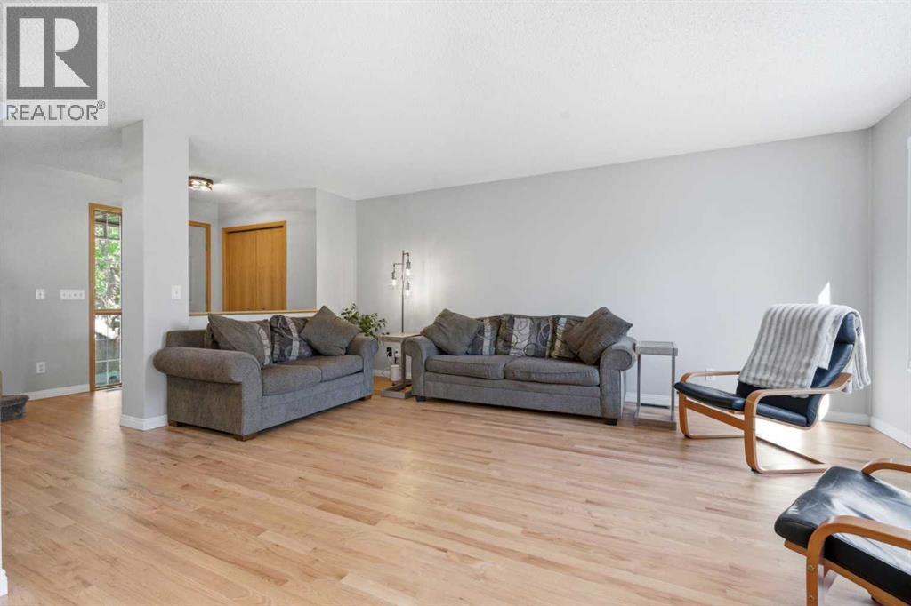 60 Chaparral Way Se, Calgary, Alberta T2X 3K6 - Photo 13 - A2318767
