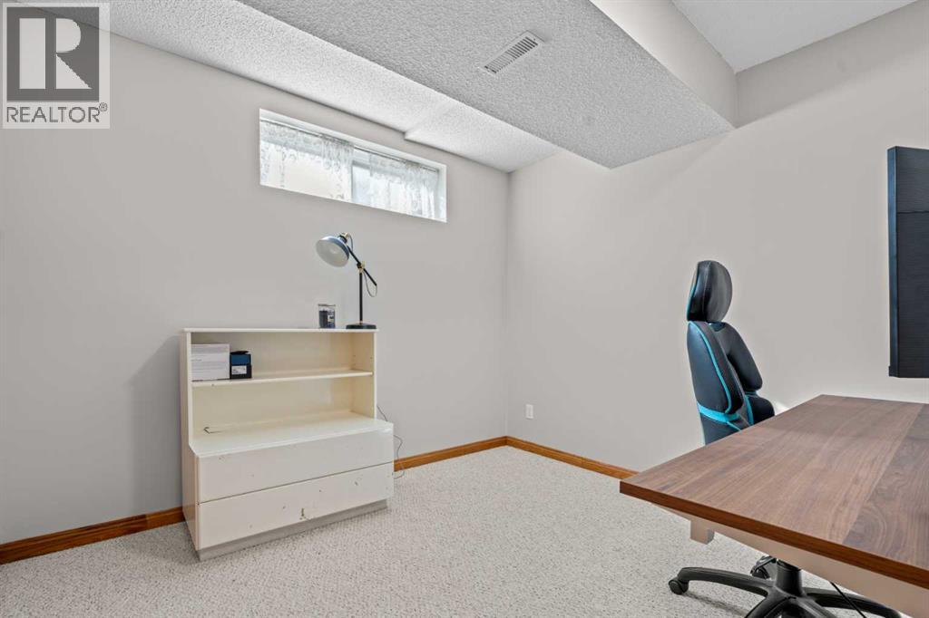 60 Chaparral Way Se, Calgary, Alberta T2X 3K6 - Photo 43 - A2318767