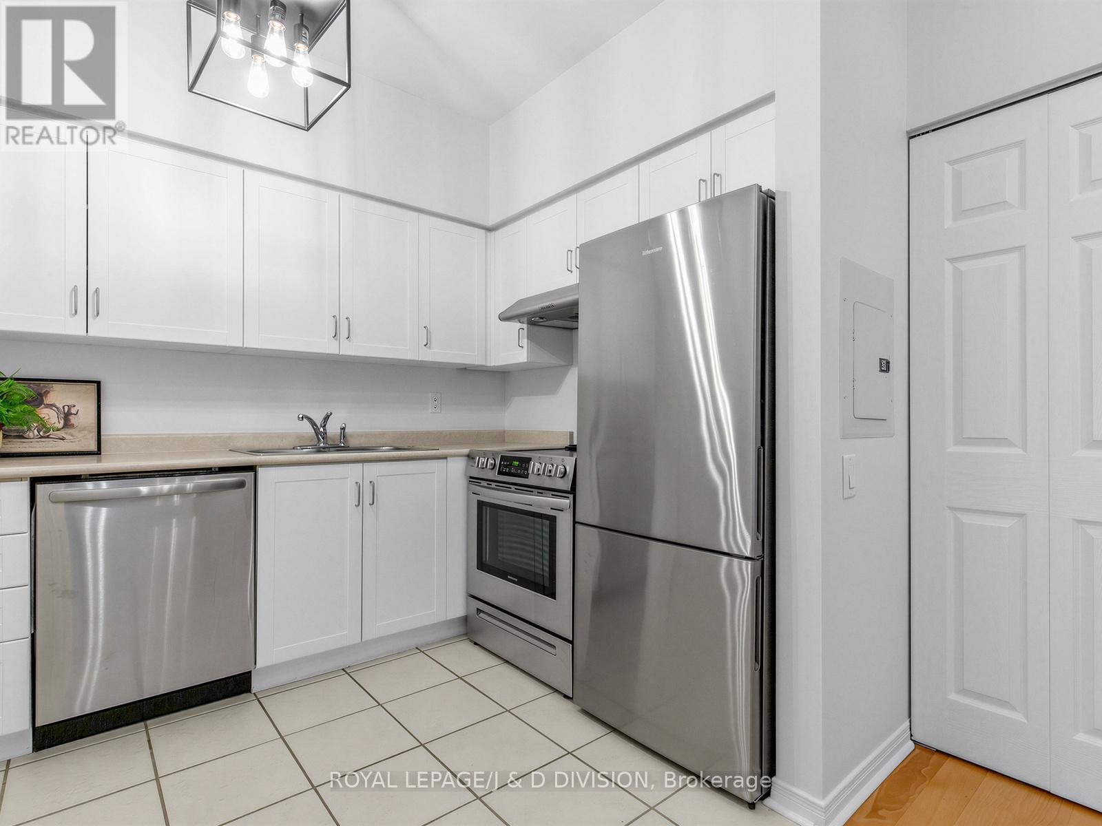 803 - 120 Lombard Street, Toronto, Ontario M5C 3H5 - Photo 4 - C13428962