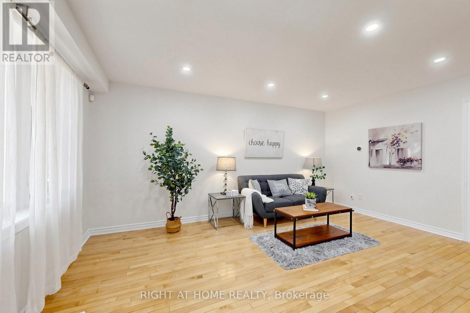337 HOLLYBERRY TRAIL, Toronto, Ontario