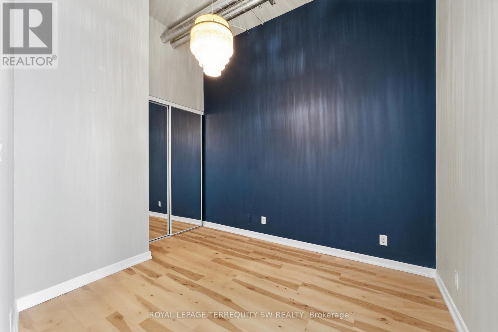 324 - 380 Macpherson Avenue, Toronto, Ontario  M4V 3E3 - Photo 11 - C13429026