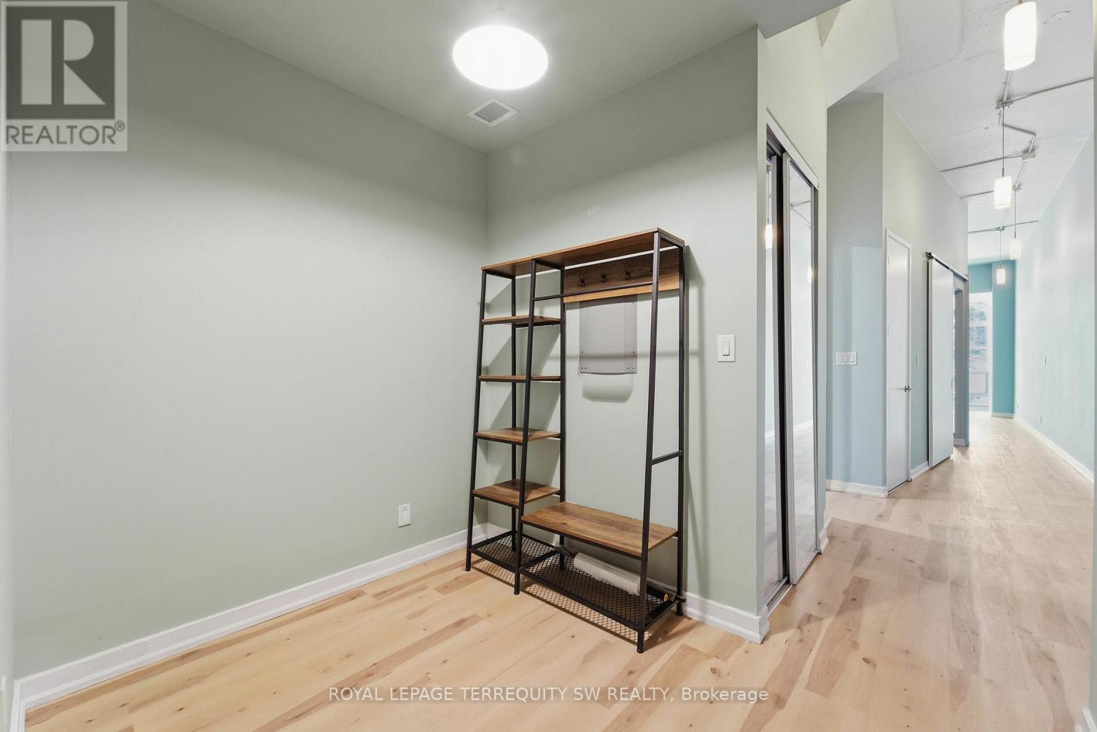 324 - 380 Macpherson Avenue, Toronto, Ontario  M4V 3E3 - Photo 17 - C13429026