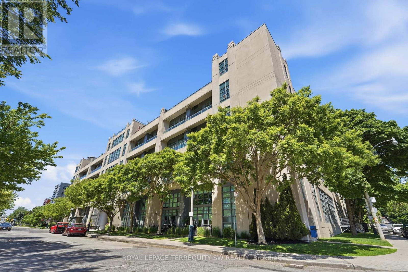 324 - 380 Macpherson Avenue, Toronto, Ontario  M4V 3E3 - Photo 2 - C13429026