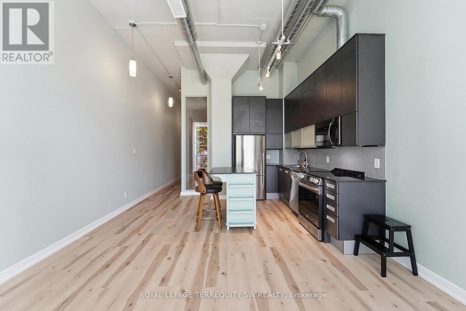 324 - 380 Macpherson Avenue, Toronto, Ontario  M4V 3E3 - Photo 8 - C13429026