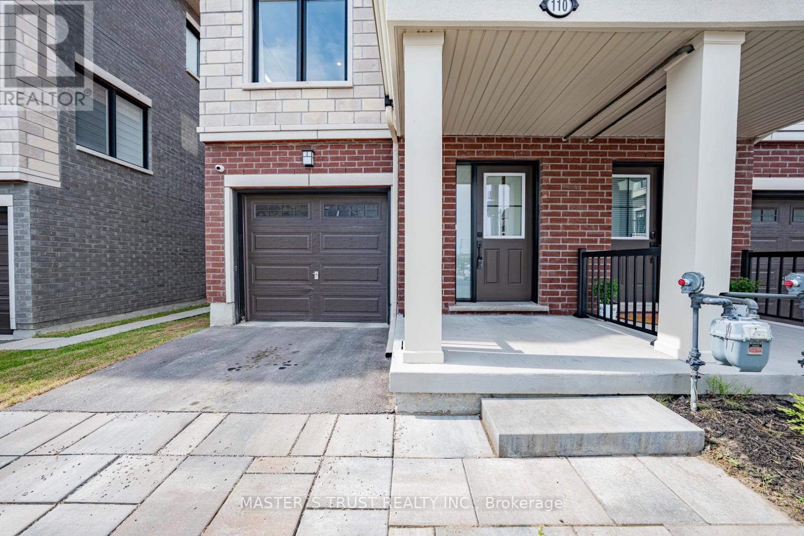 110 Covington Crescent, Whitchurch-Stouffville, Ontario  L4A 4W8 - Photo 2 - N13428956
