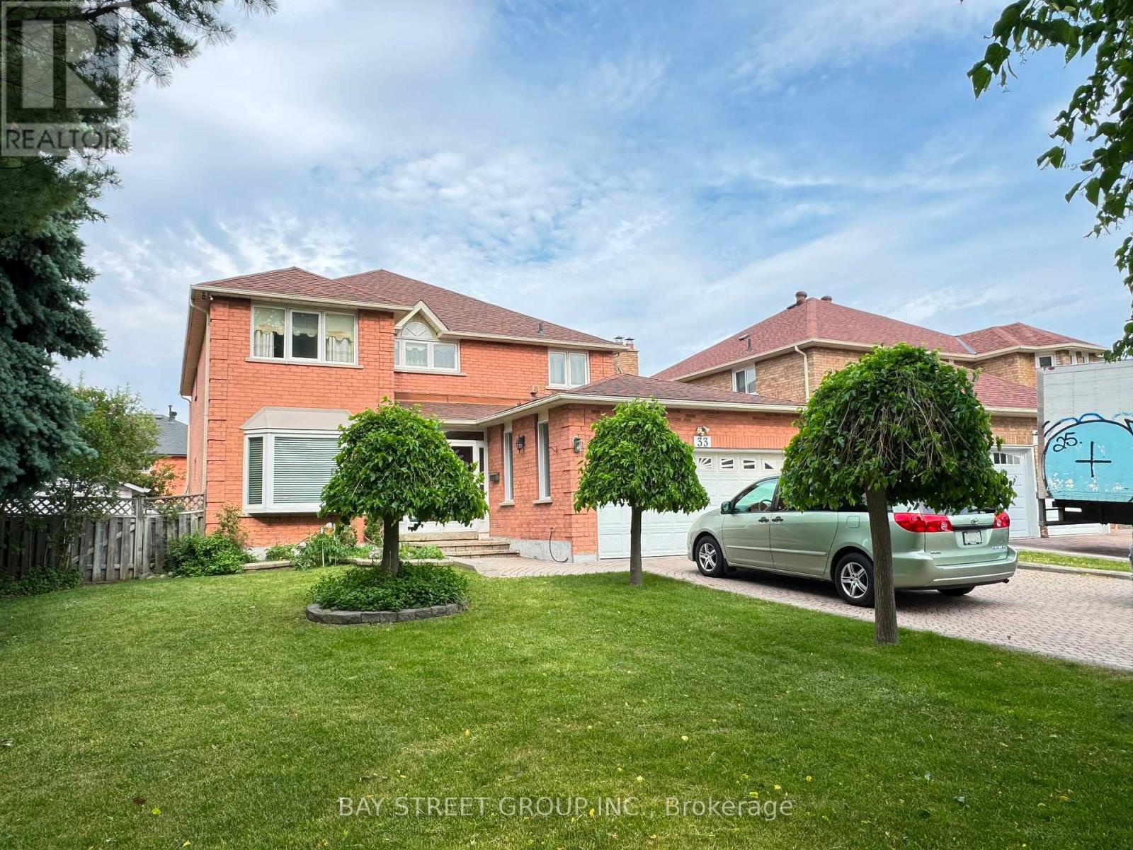 33 NORTHOLT CRESCENT, Markham, Ontario