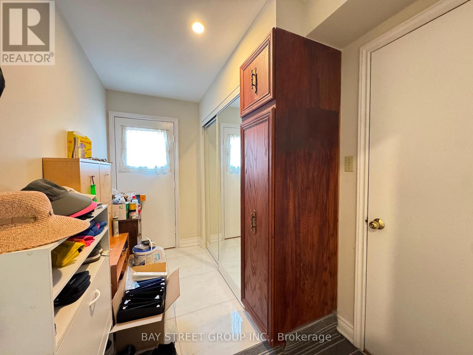 33 Northolt Crescent, Markham, Ontario  L3R 6P6 - Photo 11 - N13429072