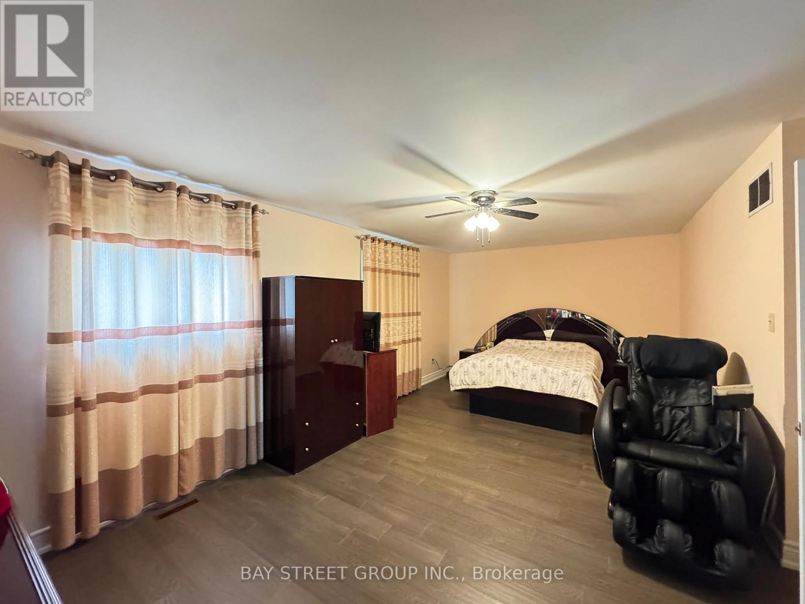 33 Northolt Crescent, Markham, Ontario  L3R 6P6 - Photo 20 - N13429072