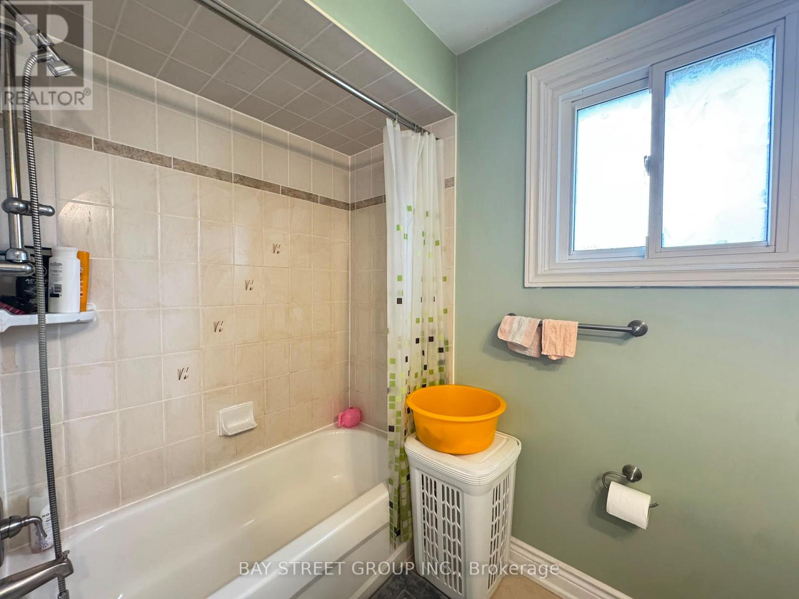 33 Northolt Crescent, Markham, Ontario  L3R 6P6 - Photo 29 - N13429072