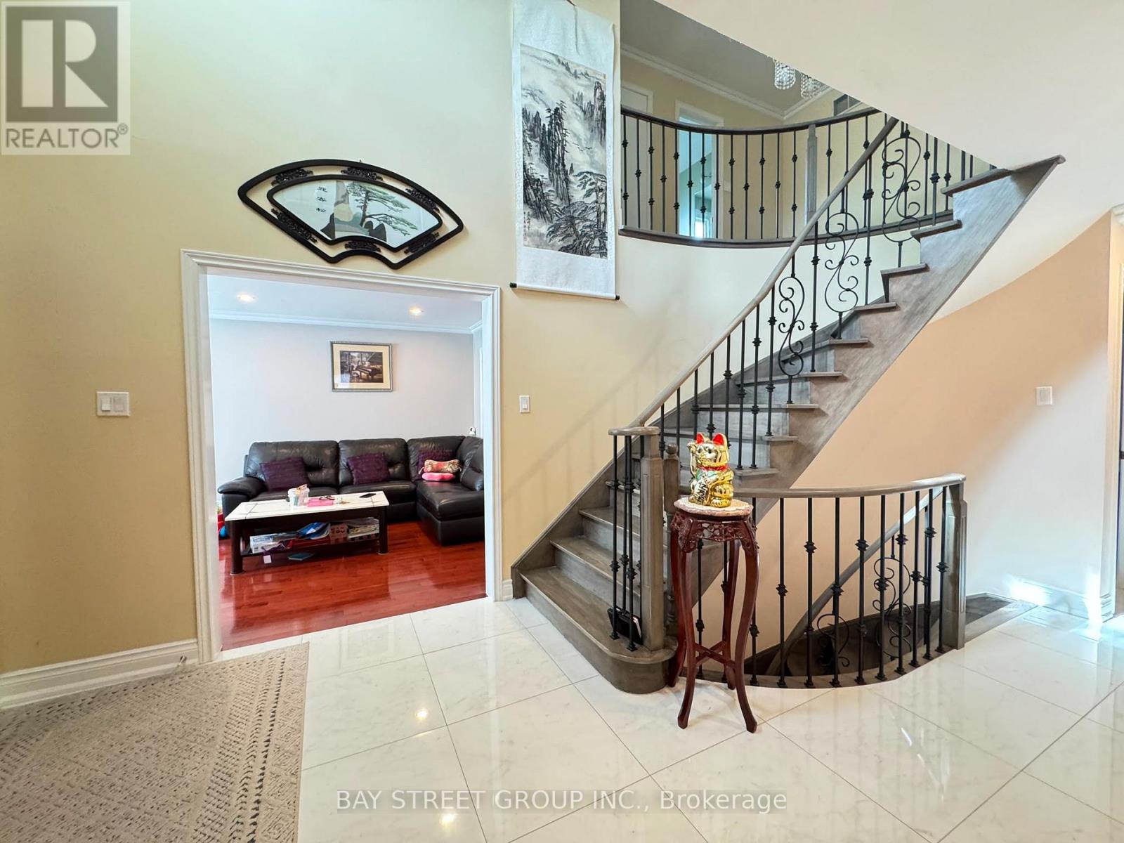 33 Northolt Crescent, Markham, Ontario  L3R 6P6 - Photo 4 - N13429072