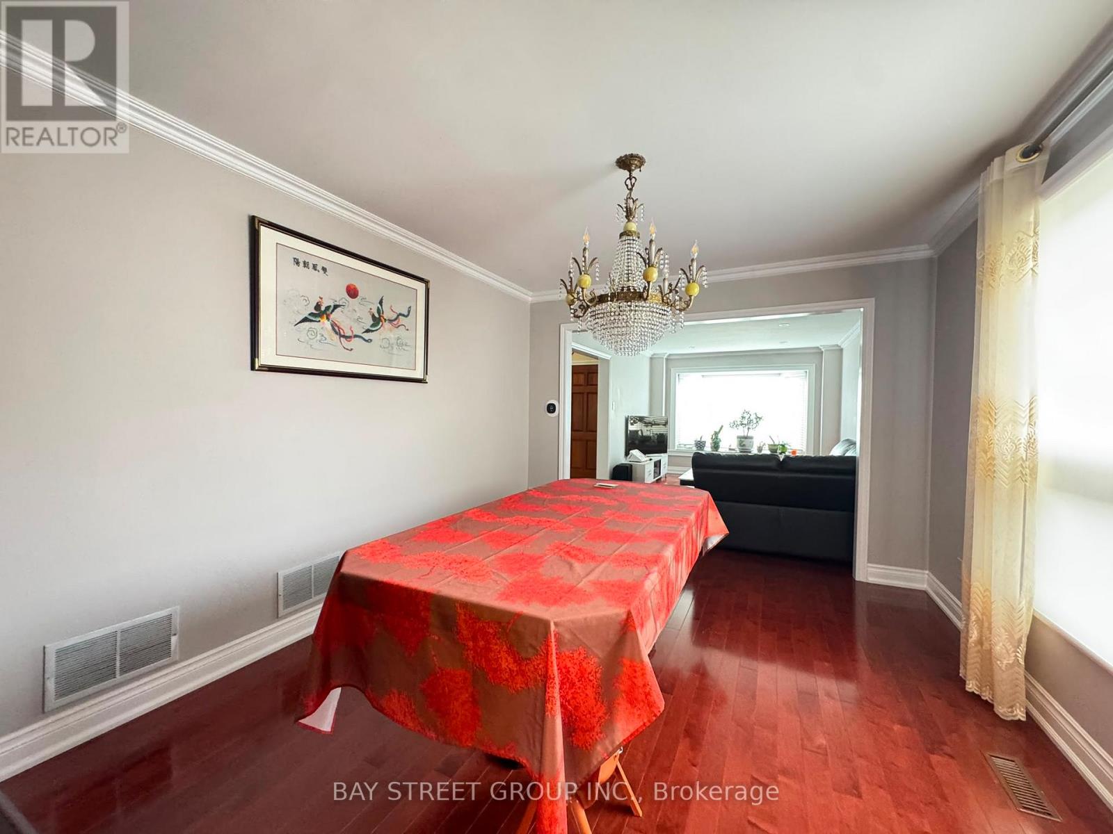 33 Northolt Crescent, Markham, Ontario  L3R 6P6 - Photo 9 - N13429072