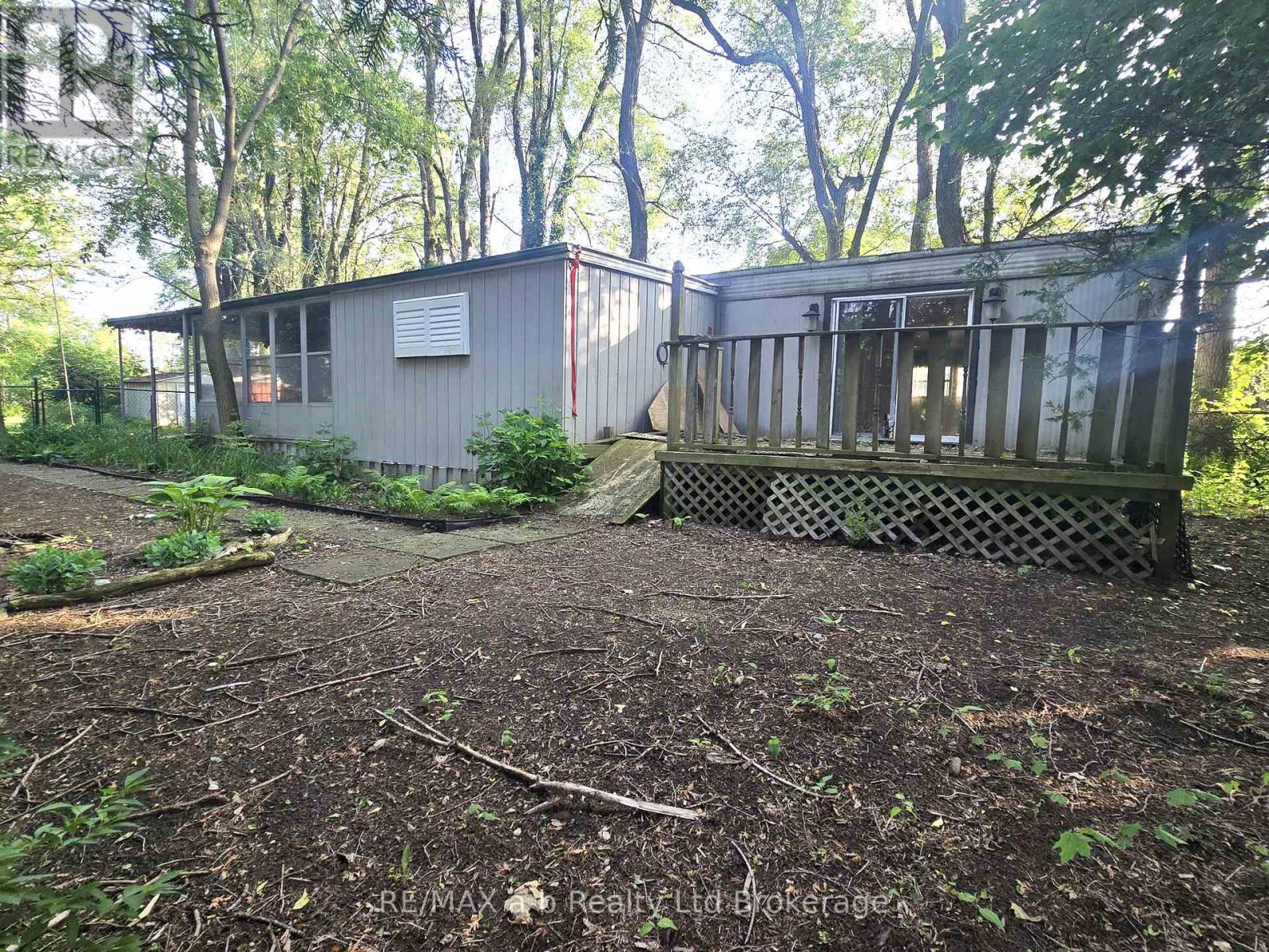 1 First Street, Norfolk, Ontario  N4B 2W6 - Photo 10 - X12995386