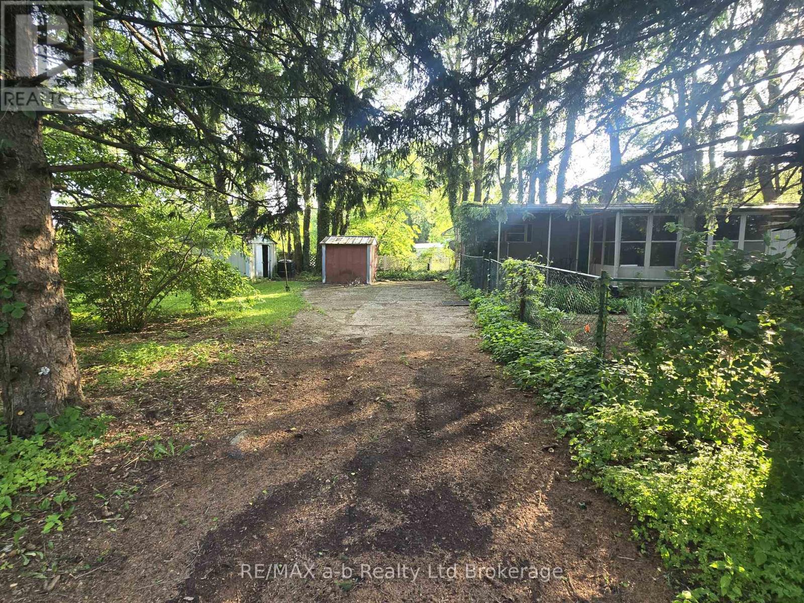 1 First Street, Norfolk, Ontario  N4B 2W6 - Photo 12 - X12995386