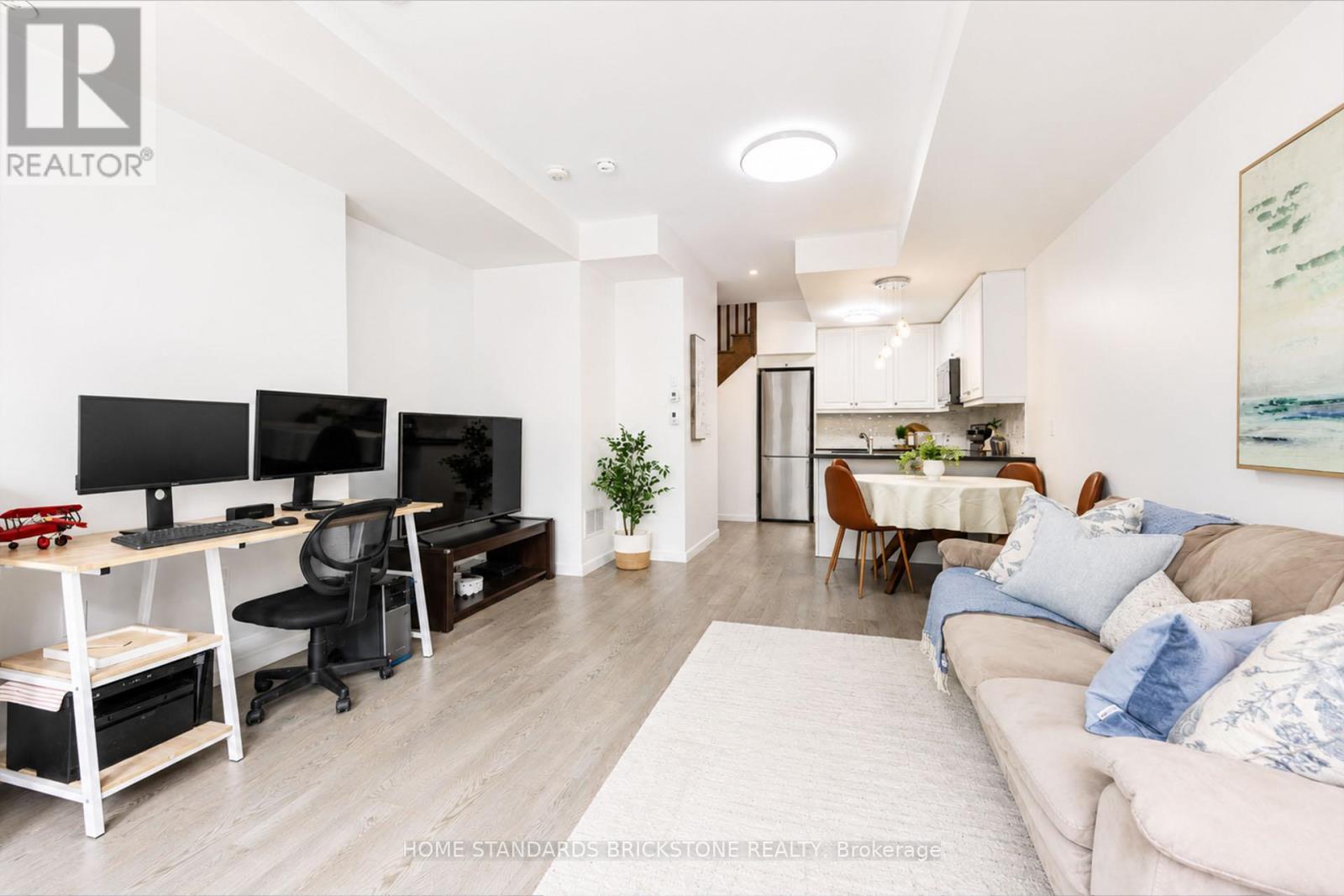 31 - 200 Alex Gardner Circle, Aurora, Ontario  L4G 3G5 - Photo 5 - N13428010