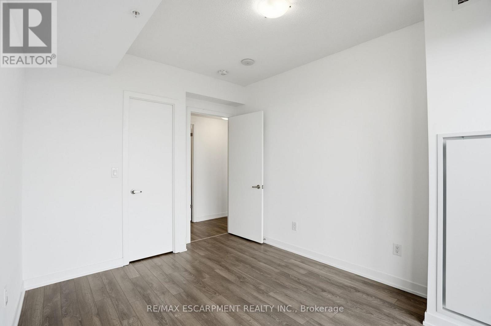 1201 - 550 North Service Road, Grimsby, Ontario L3M 0H9 - Photo 22 - X13428586