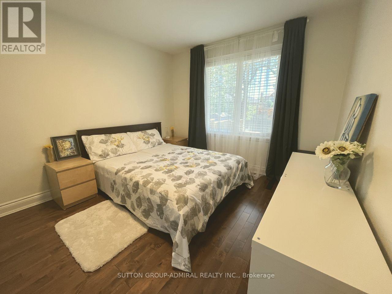 81 Searle Avenue, Toronto, Ontario  M3H 4A6 - Photo 13 - C13427844