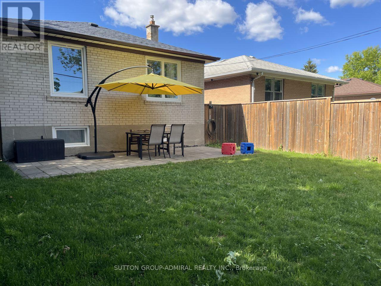 81 Searle Avenue, Toronto, Ontario  M3H 4A6 - Photo 37 - C13427844