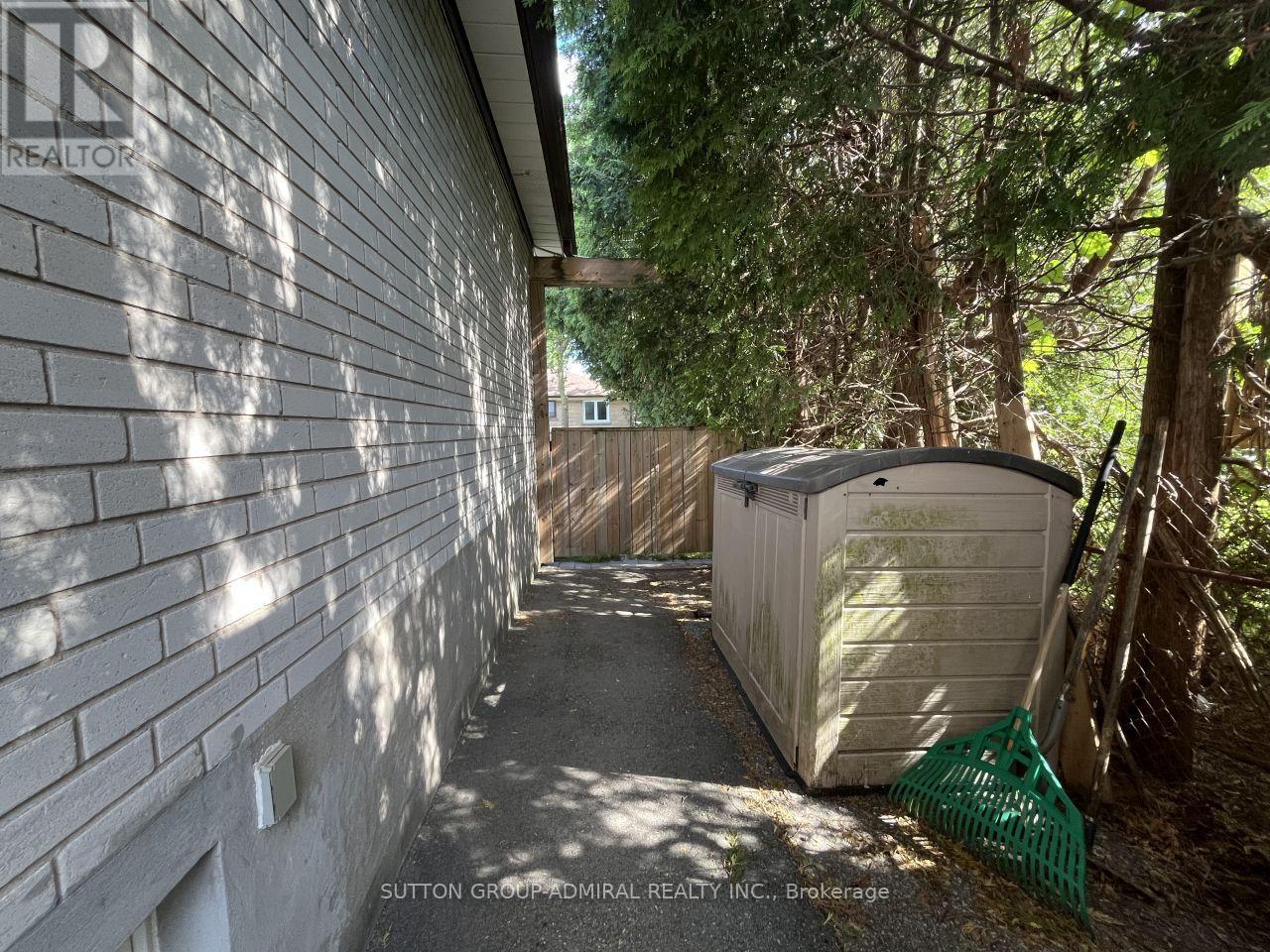 81 Searle Avenue, Toronto, Ontario  M3H 4A6 - Photo 38 - C13427844