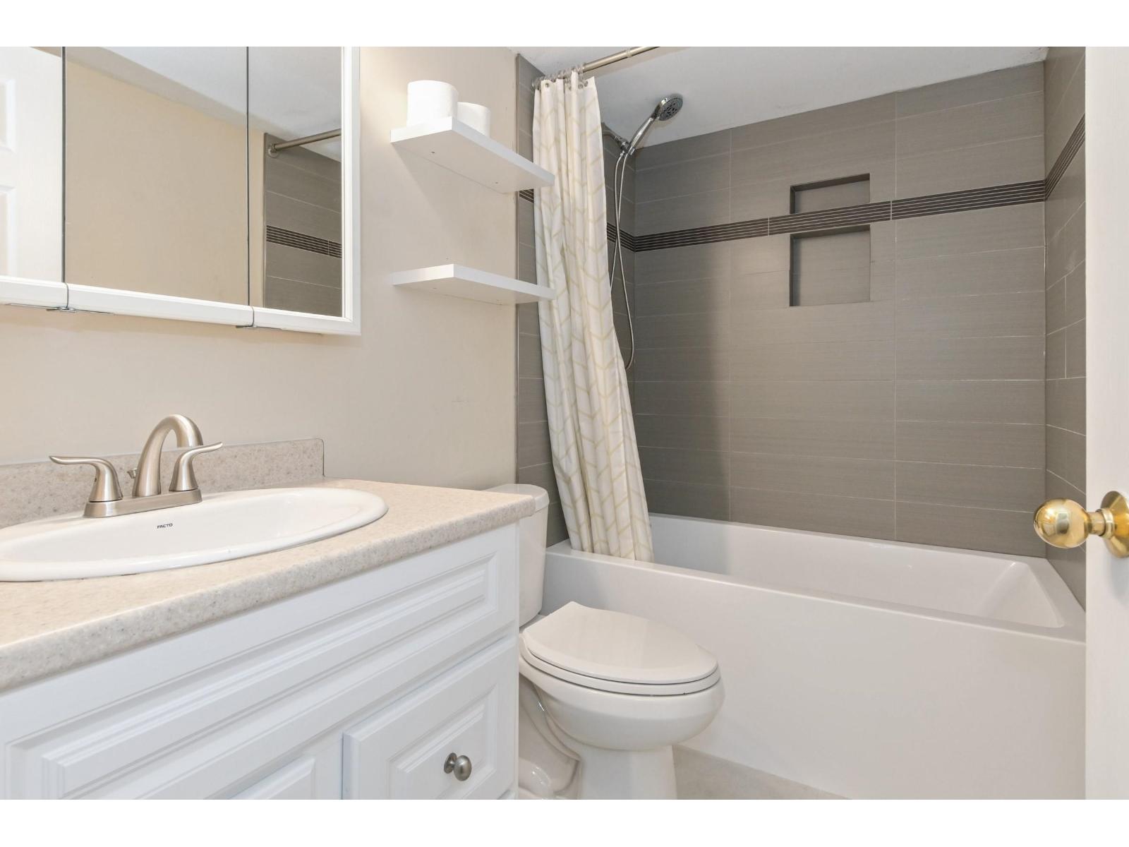 5047 215 Street, Langley, British Columbia  V3A 5B9 - Photo 31 - R3133773