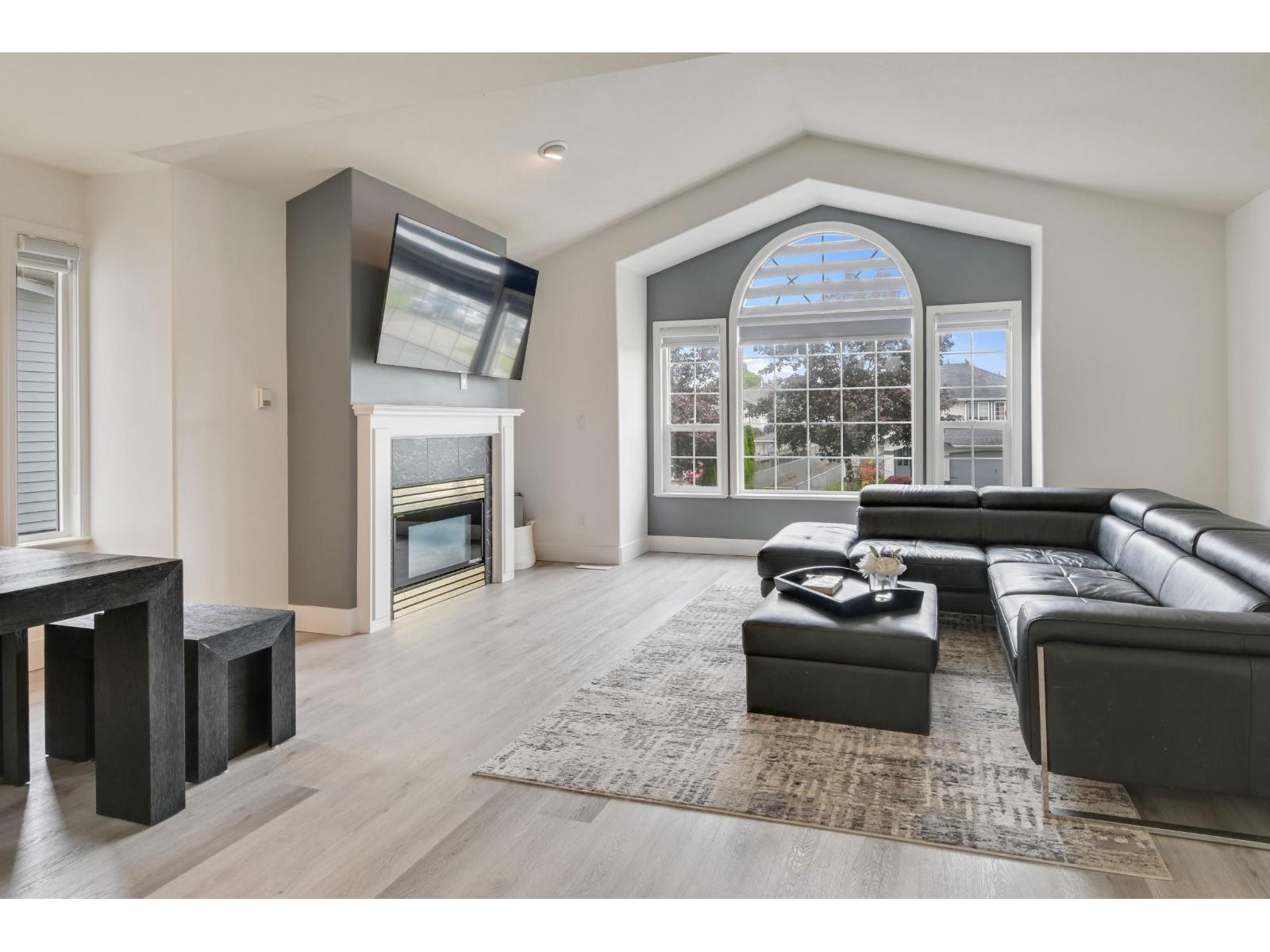 5047 215 Street, Langley, British Columbia  V3A 5B9 - Photo 4 - R3133773