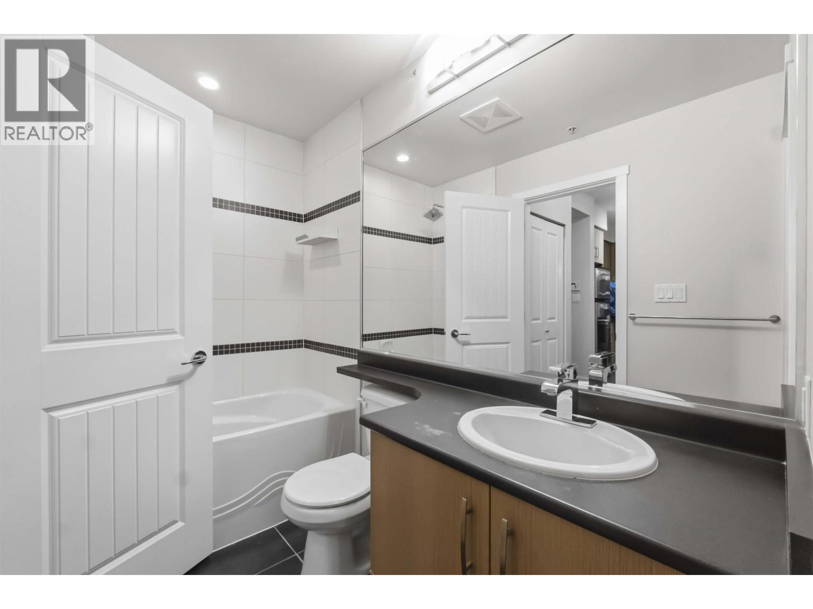 109 22290 North Avenue, Maple Ridge, British Columbia  V2X 8Z8 - Photo 25 - R3134706