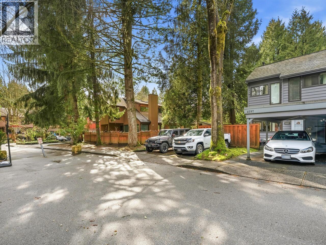 4597 Elmgrove Drive, Burnaby, British Columbia  V5G 3Y9 - Photo 3 - R3134723