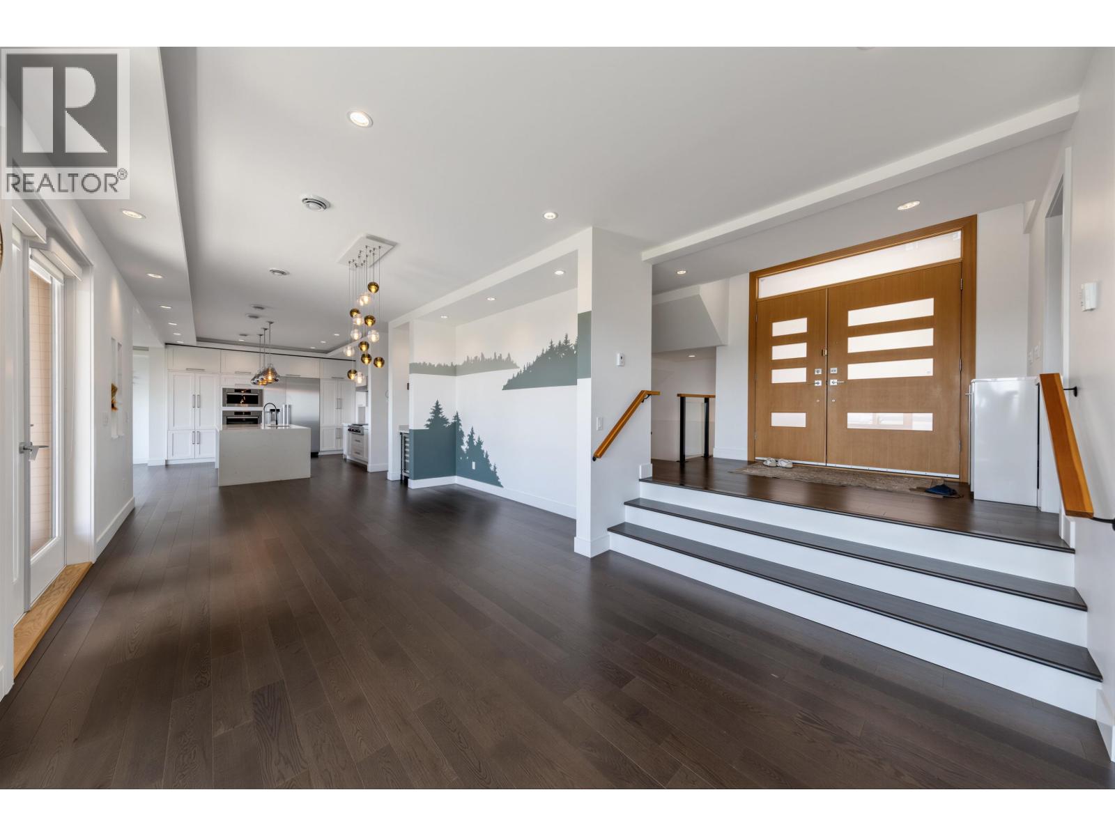 383 Newdale Court, North Vancouver, British Columbia  V7N 3H3 - Photo 18 - R3121546