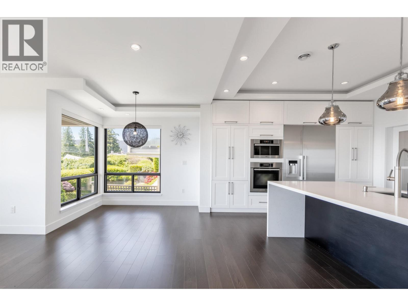 383 Newdale Court, North Vancouver, British Columbia  V7N 3H3 - Photo 9 - R3121546