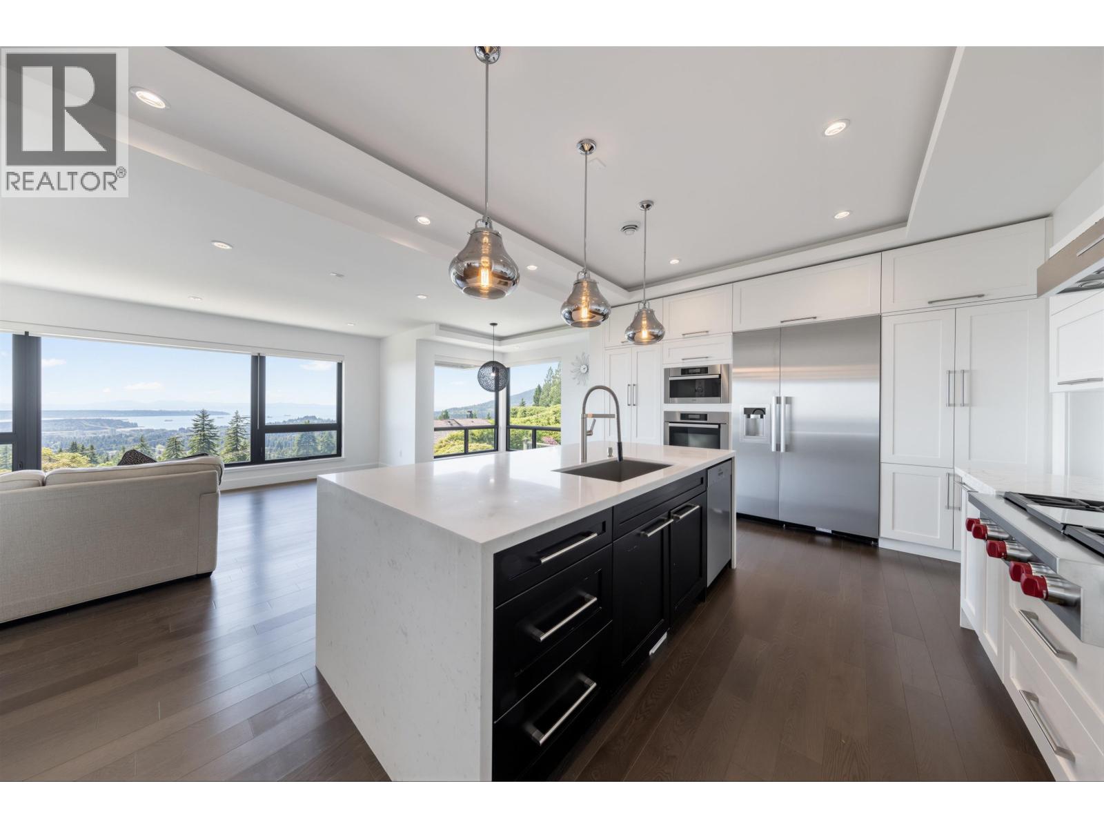 383 Newdale Court, North Vancouver, British Columbia  V7N 3H3 - Photo 10 - R3121546