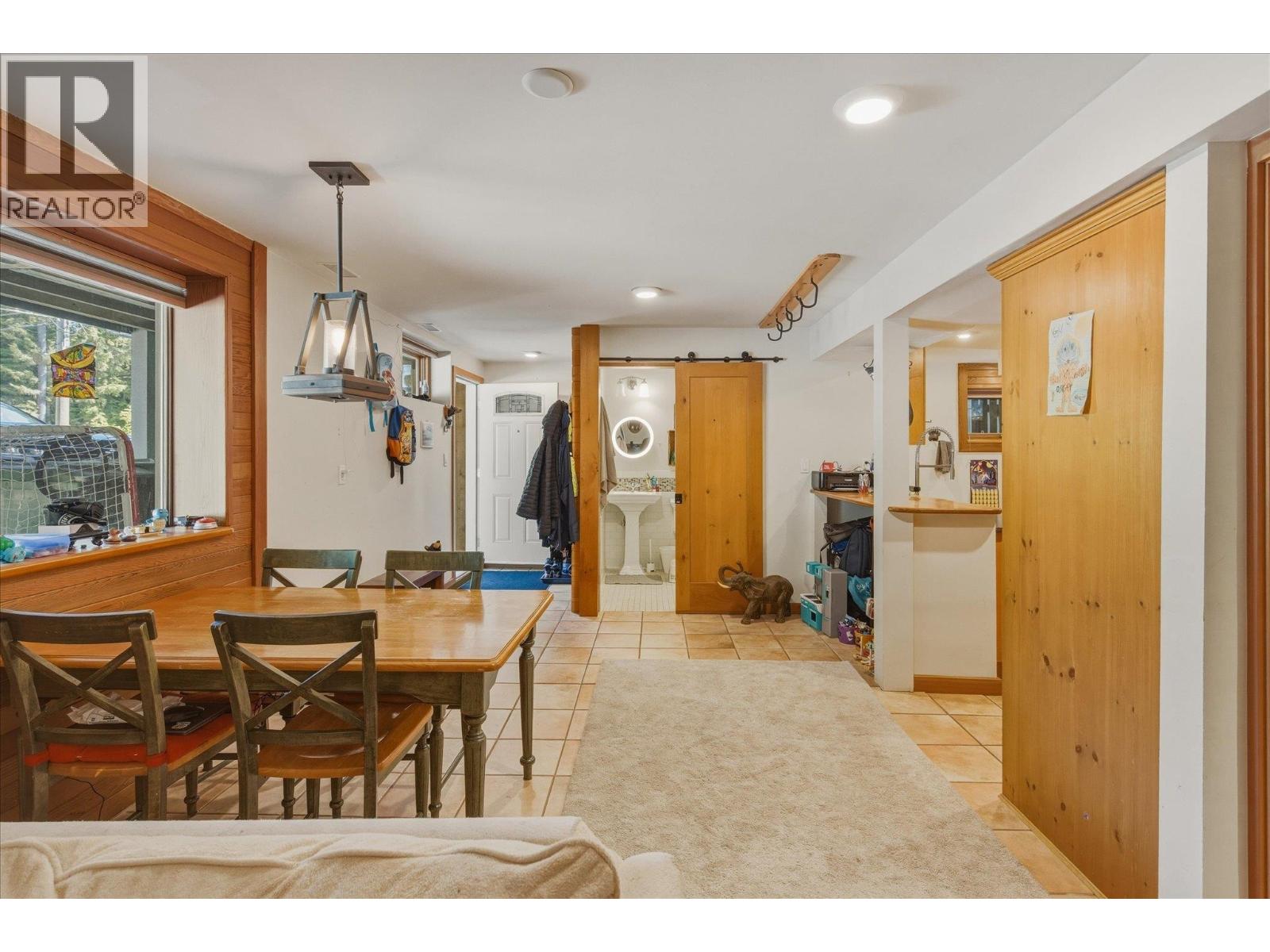 3106 Tyrol Crescent, Whistler, British Columbia  V8E 0B8 - Photo 18 - R3134629