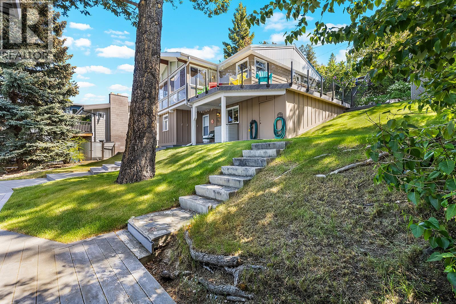 695 Lakeview Road, Invermere, British Columbia  V0A 1K3 - Photo 9 - 10388317