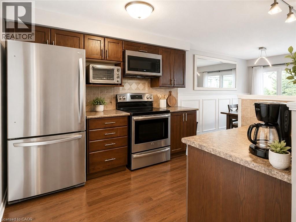 506 Activa Avenue, Kitchener, Ontario  N2E 4C1 - Photo 4 - 40838004