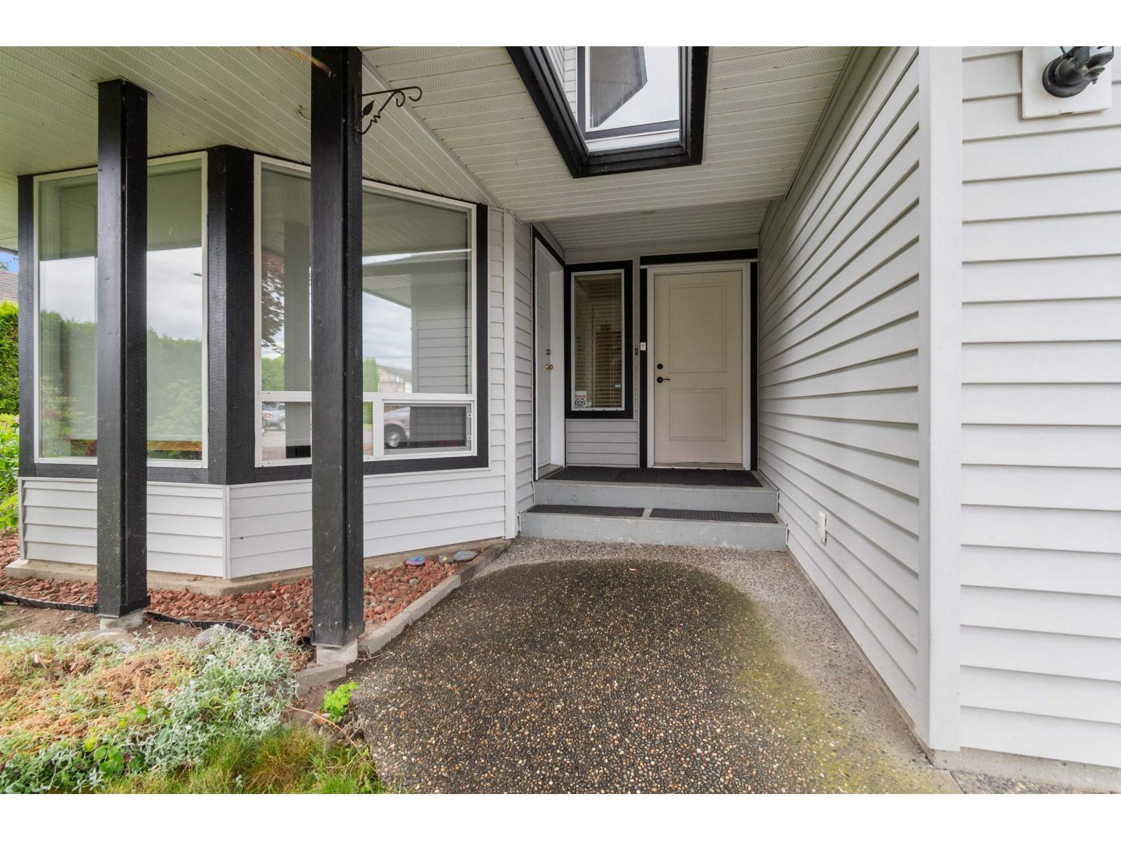 7285 Meadowlark Street, Sardis West Vedder, Chilliwack, British Columbia  V2R 2X1 - Photo 4 - R3134280
