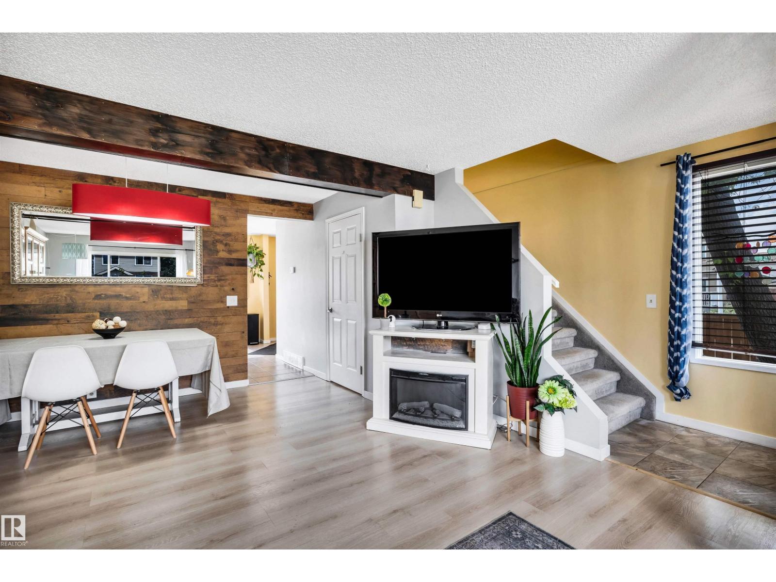 4551 33a Av NW, Edmonton, Alberta  T6L 4X2 - Photo 9 - E4492898