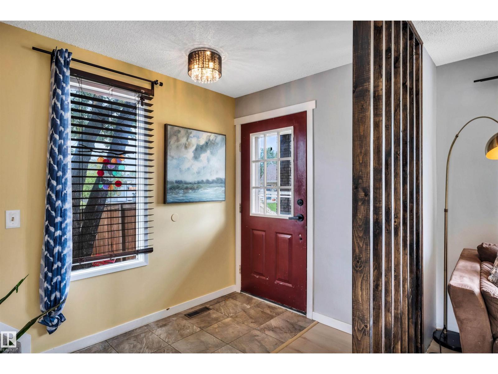 4551 33a Av NW, Edmonton, Alberta  T6L 4X2 - Photo 6 - E4492898