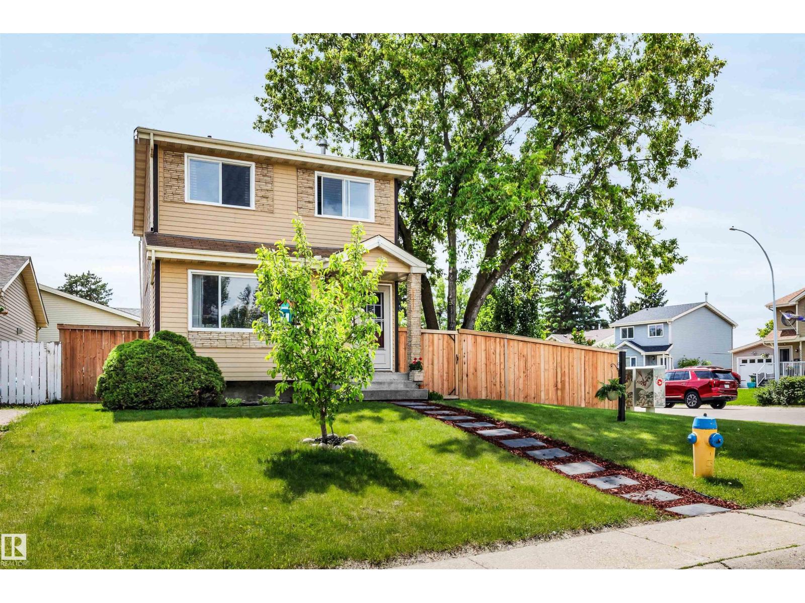 4551 33a Av NW, Edmonton, Alberta  T6L 4X2 - Photo 2 - E4492898