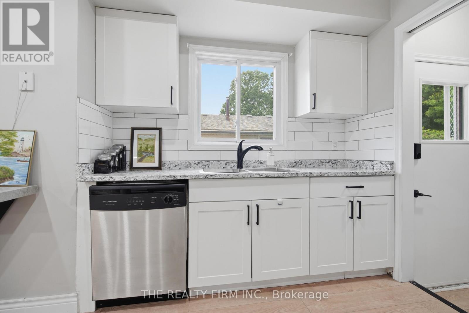 23 Brunswick Avenue, London North, Ontario  N6G 3K4 - Photo 8 - X13429182