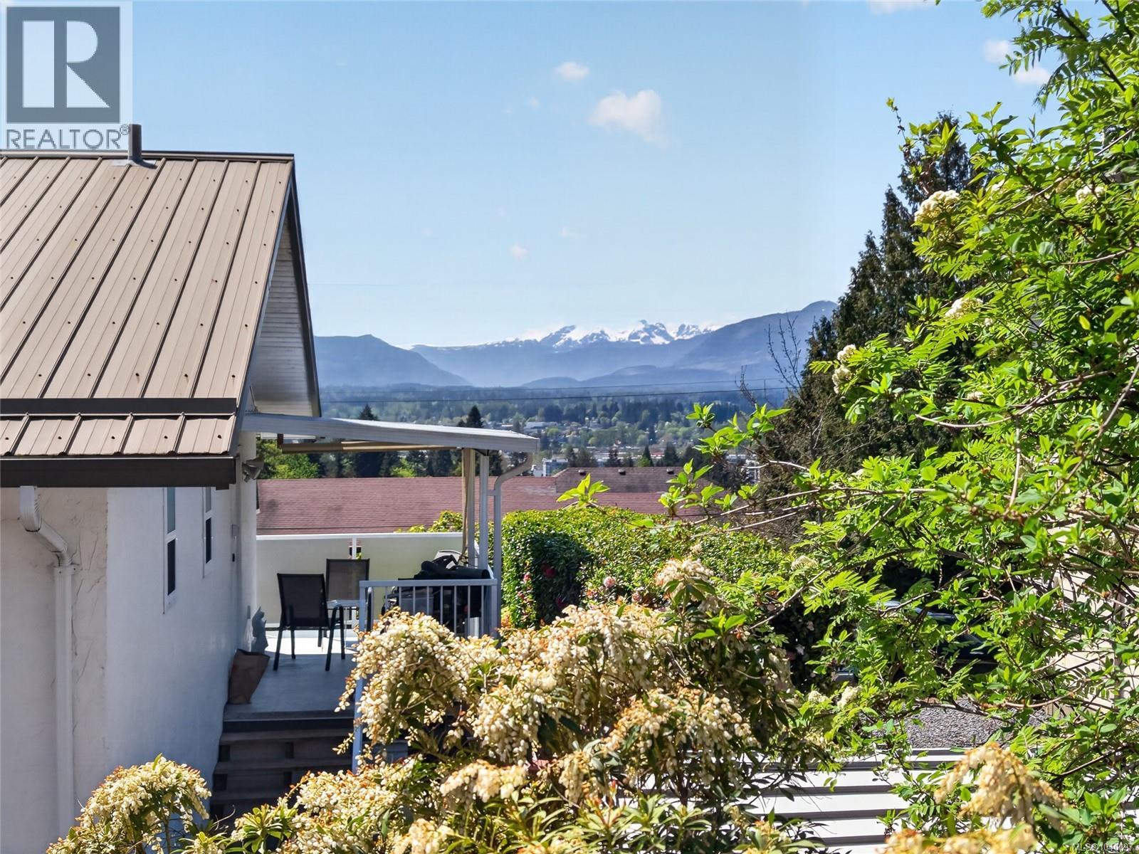 680 View Ave, Courtenay, British Columbia V9N 5R2 - Photo 73 - 1040097