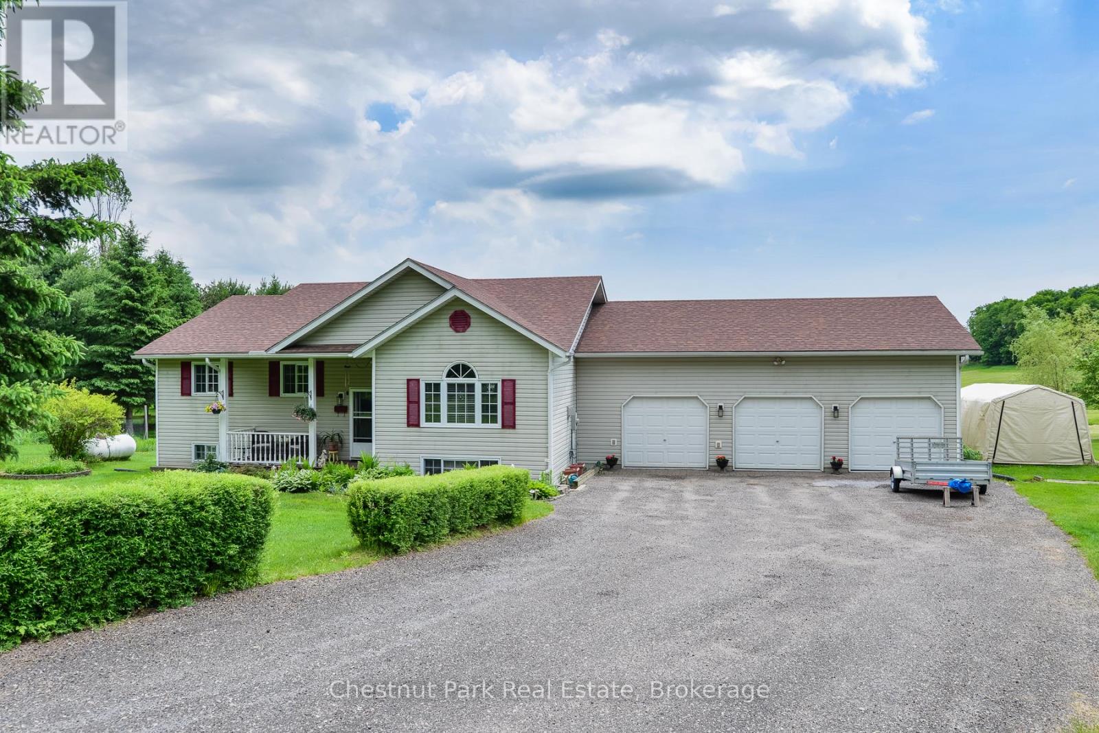 996 NORTH MARY LAKE ROAD, Huntsville, Ontario