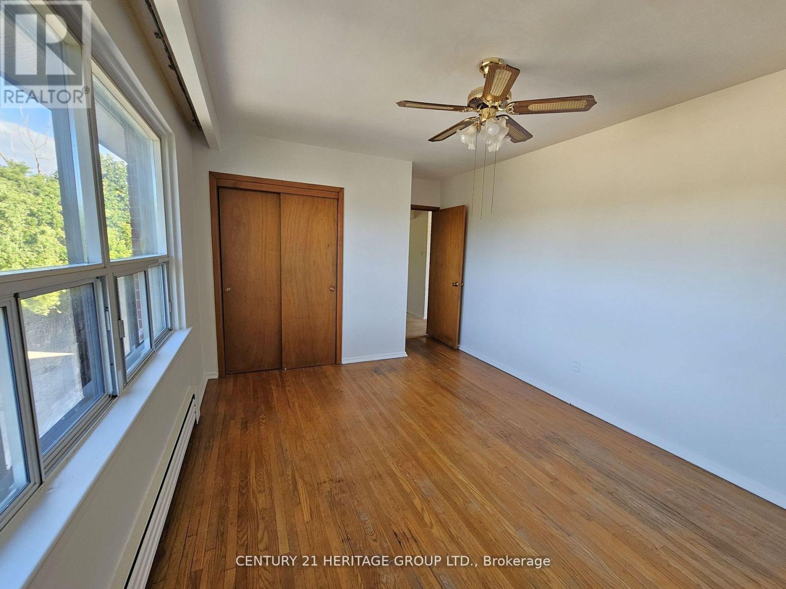 5 - 423 Pharmacy Avenue, Toronto, Ontario  M1L 3G5 - Photo 10 - E13429128