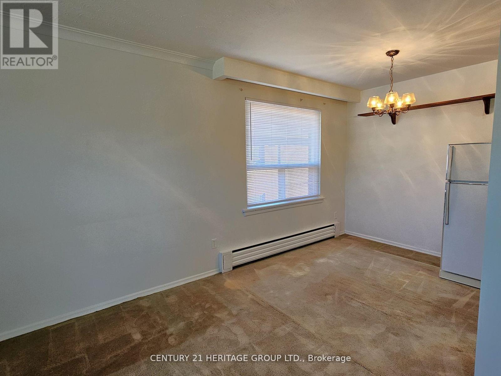 5 - 423 Pharmacy Avenue, Toronto, Ontario  M1L 3G5 - Photo 5 - E13429128