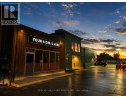4 - 2 ALLAURA BOULEVARD, Aurora, Ontario