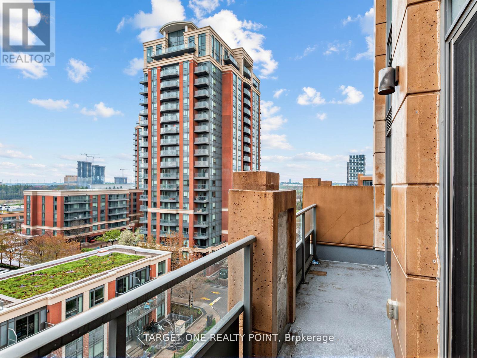 RG20 - 28 UPTOWN DRIVE, Markham, Ontario