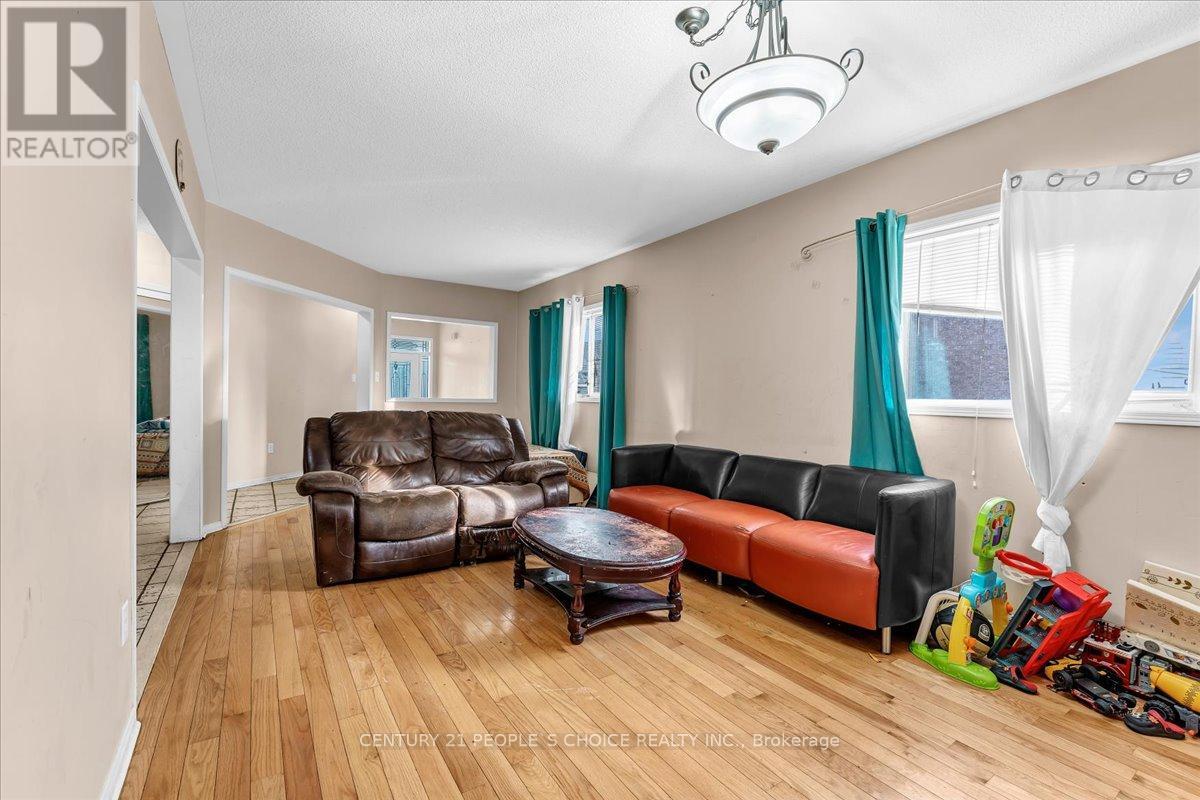 32 Albright Road, Brampton, Ontario  L6X 5C8 - Photo 10 - W13429158