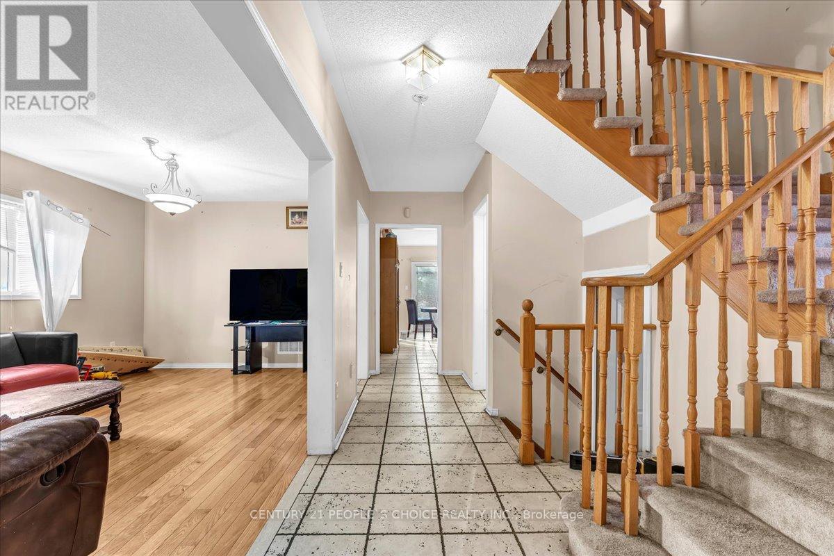 32 Albright Road, Brampton, Ontario  L6X 5C8 - Photo 11 - W13429158