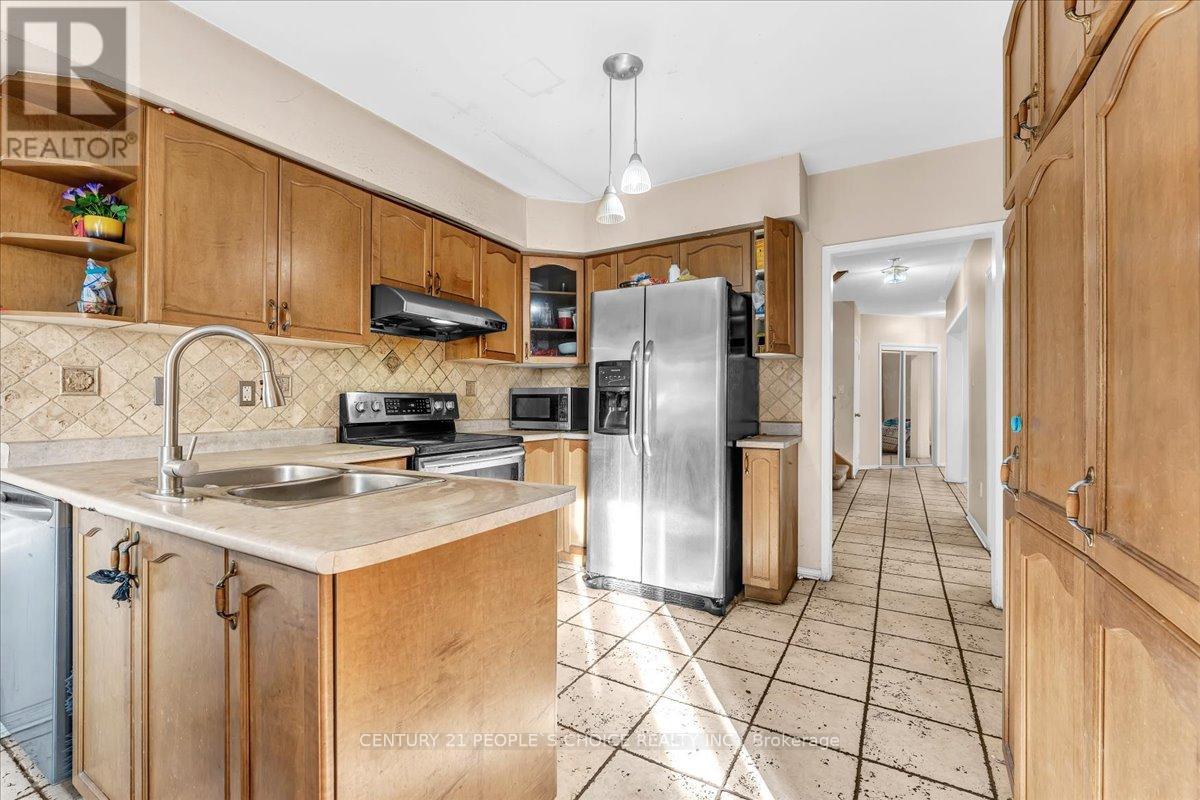32 Albright Road, Brampton, Ontario  L6X 5C8 - Photo 12 - W13429158