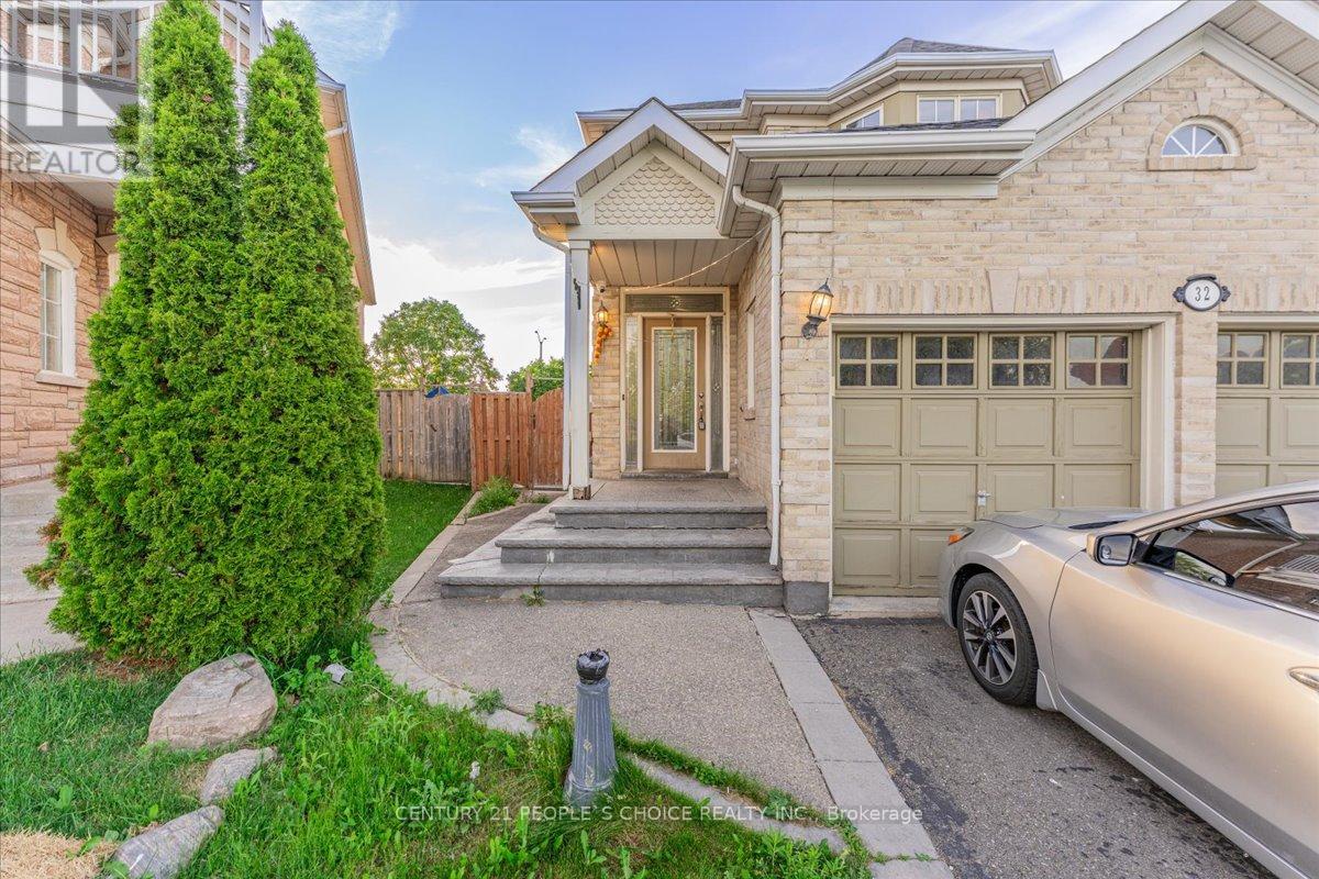 32 Albright Road, Brampton, Ontario  L6X 5C8 - Photo 5 - W13429158