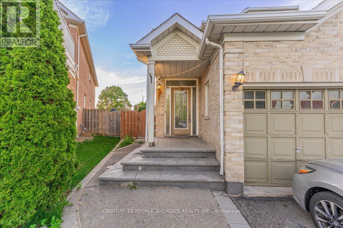 32 Albright Road, Brampton, Ontario  L6X 5C8 - Photo 6 - W13429158