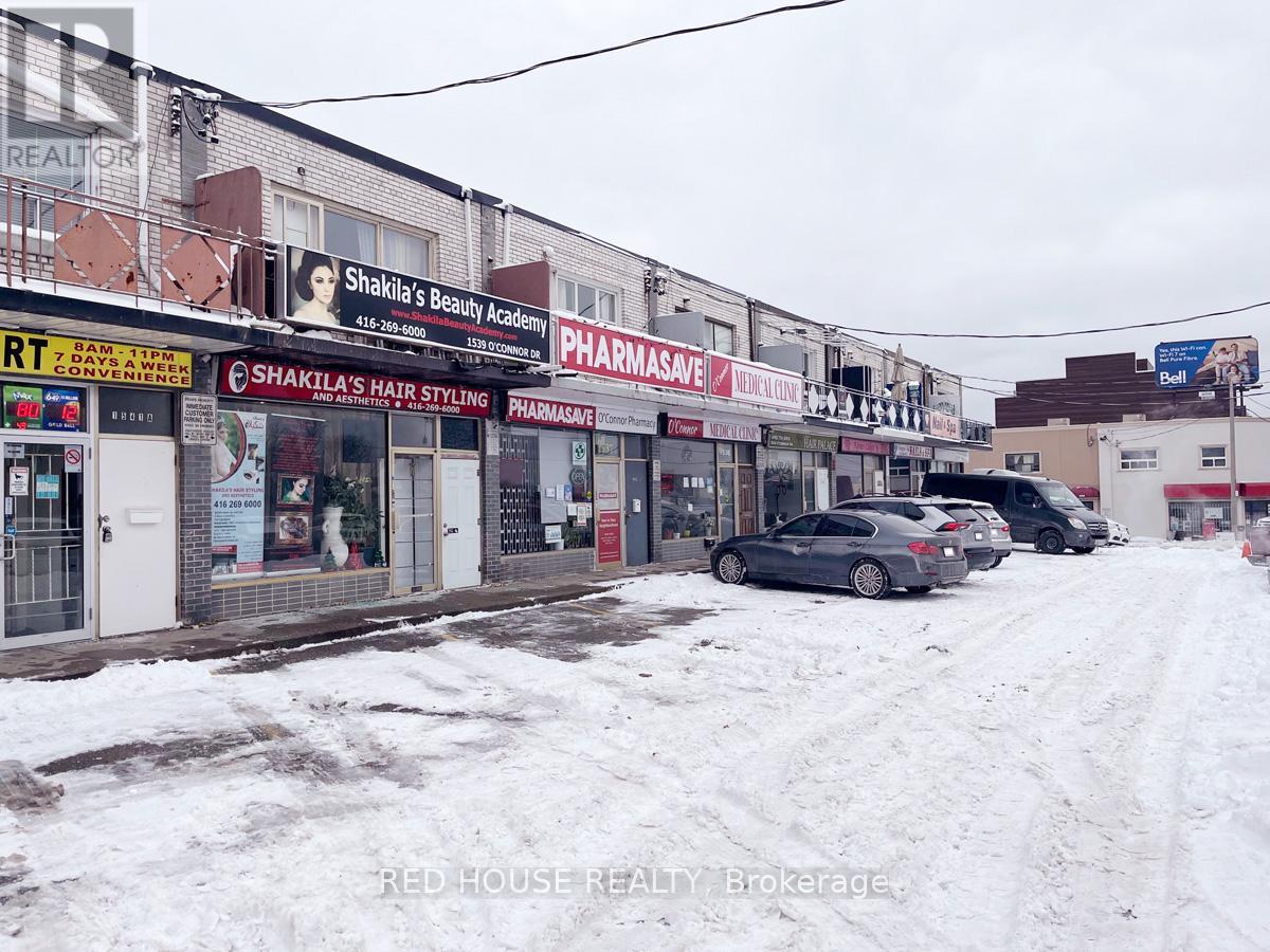 1533 O'connor Drive, Toronto, Ontario  M4B 2V7 - Photo 2 - E12852470